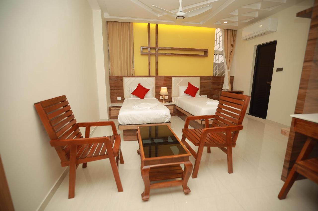 Sree Bharat Residency Alāndurai Exterior foto