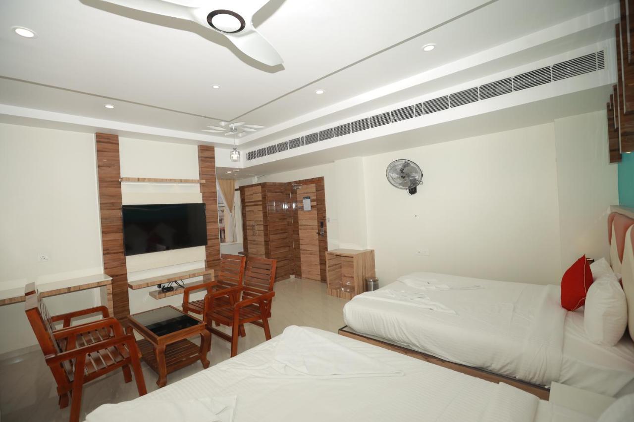 Sree Bharat Residency Alāndurai Exterior foto