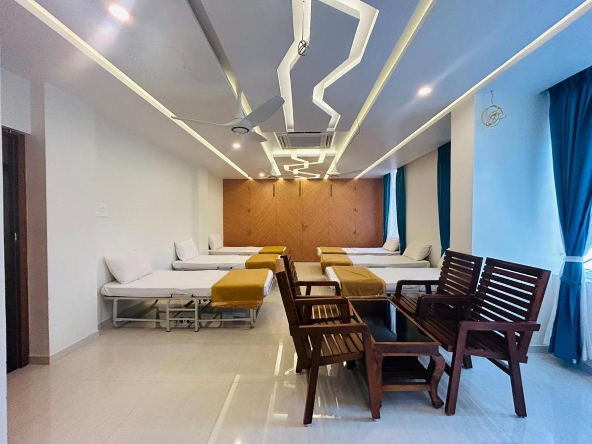 Sree Bharat Residency Alāndurai Exterior foto