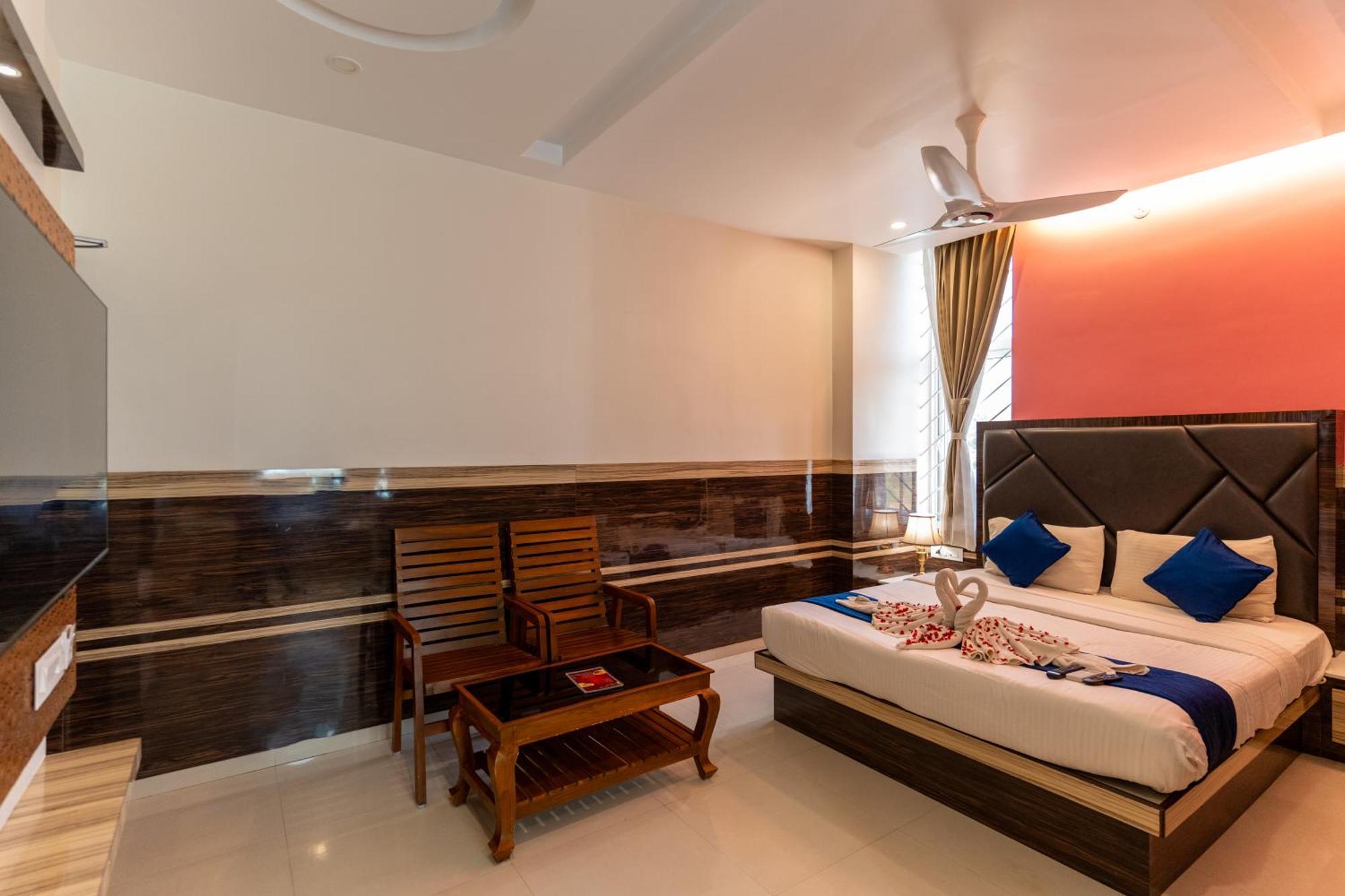 Sree Bharat Residency Alāndurai Exterior foto