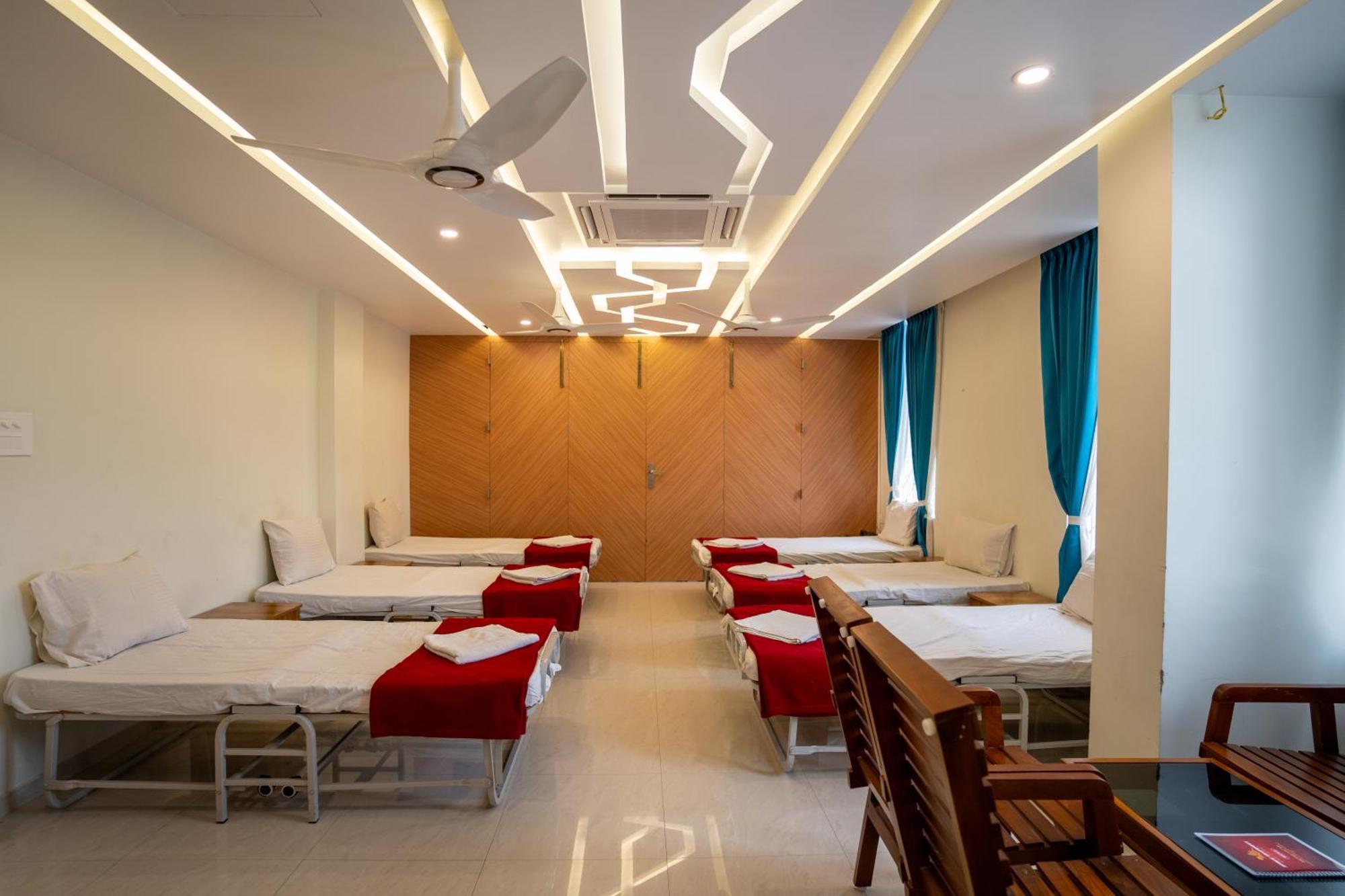 Sree Bharat Residency Alāndurai Exterior foto