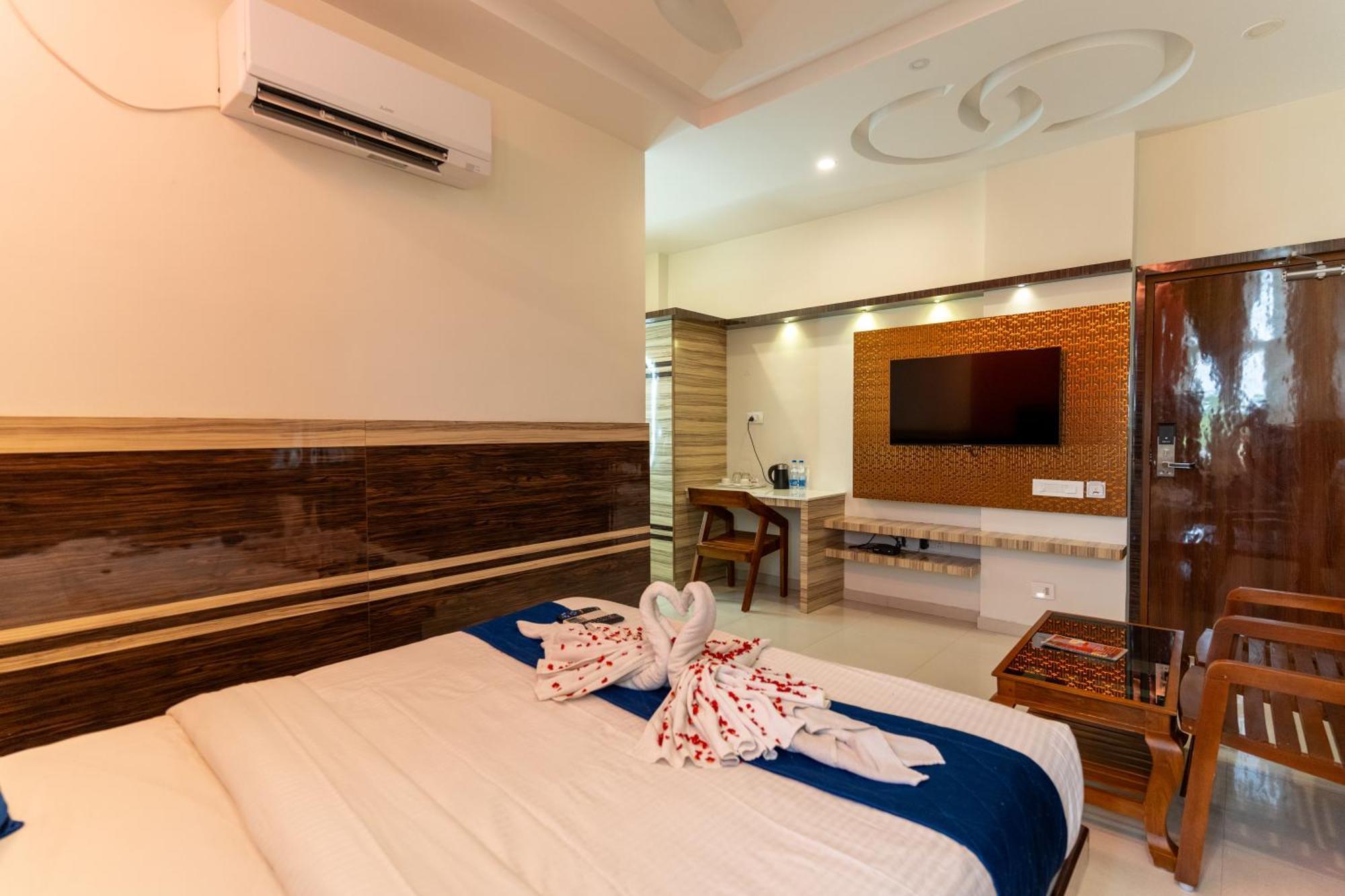 Sree Bharat Residency Alāndurai Exterior foto