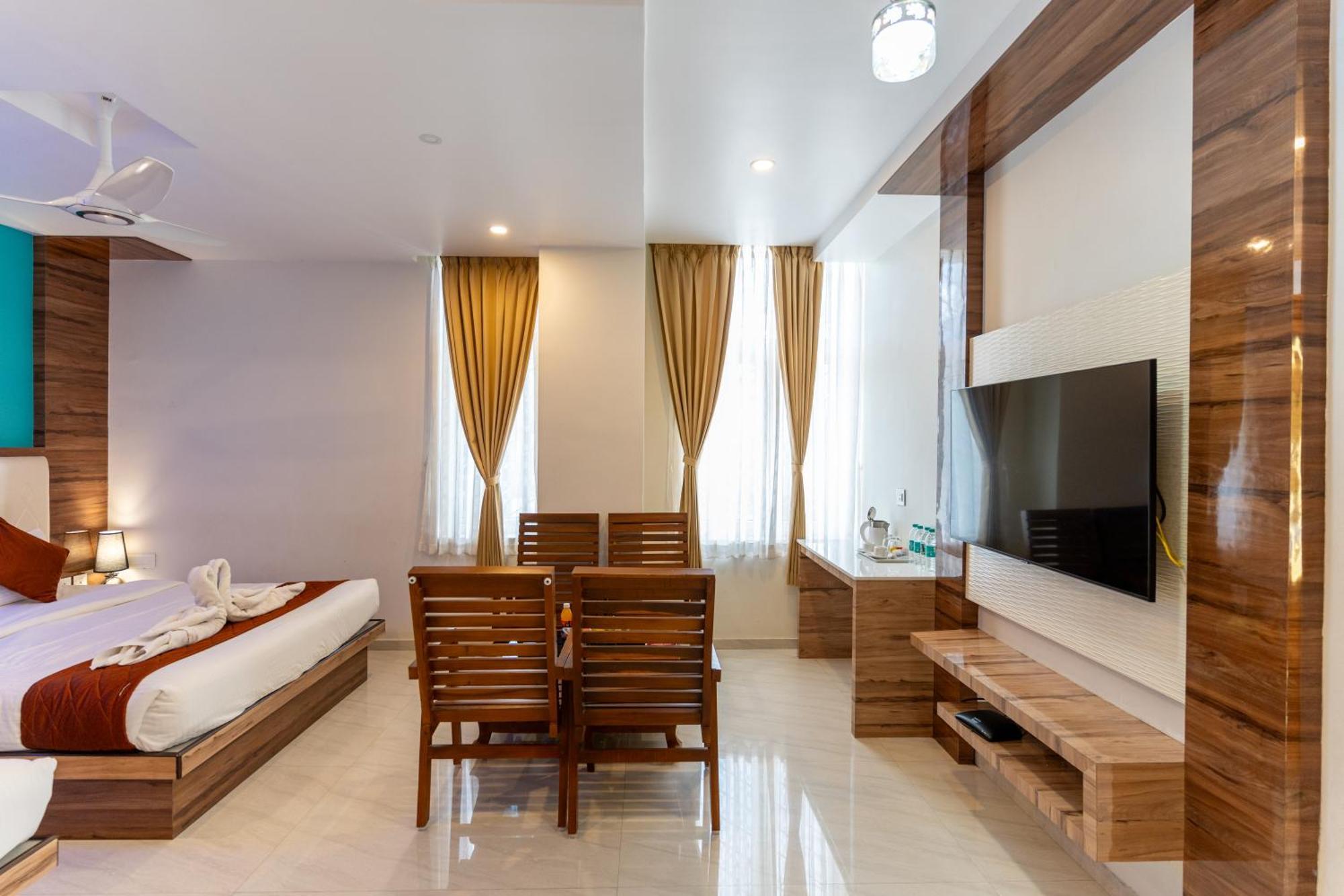Sree Bharat Residency Alāndurai Exterior foto
