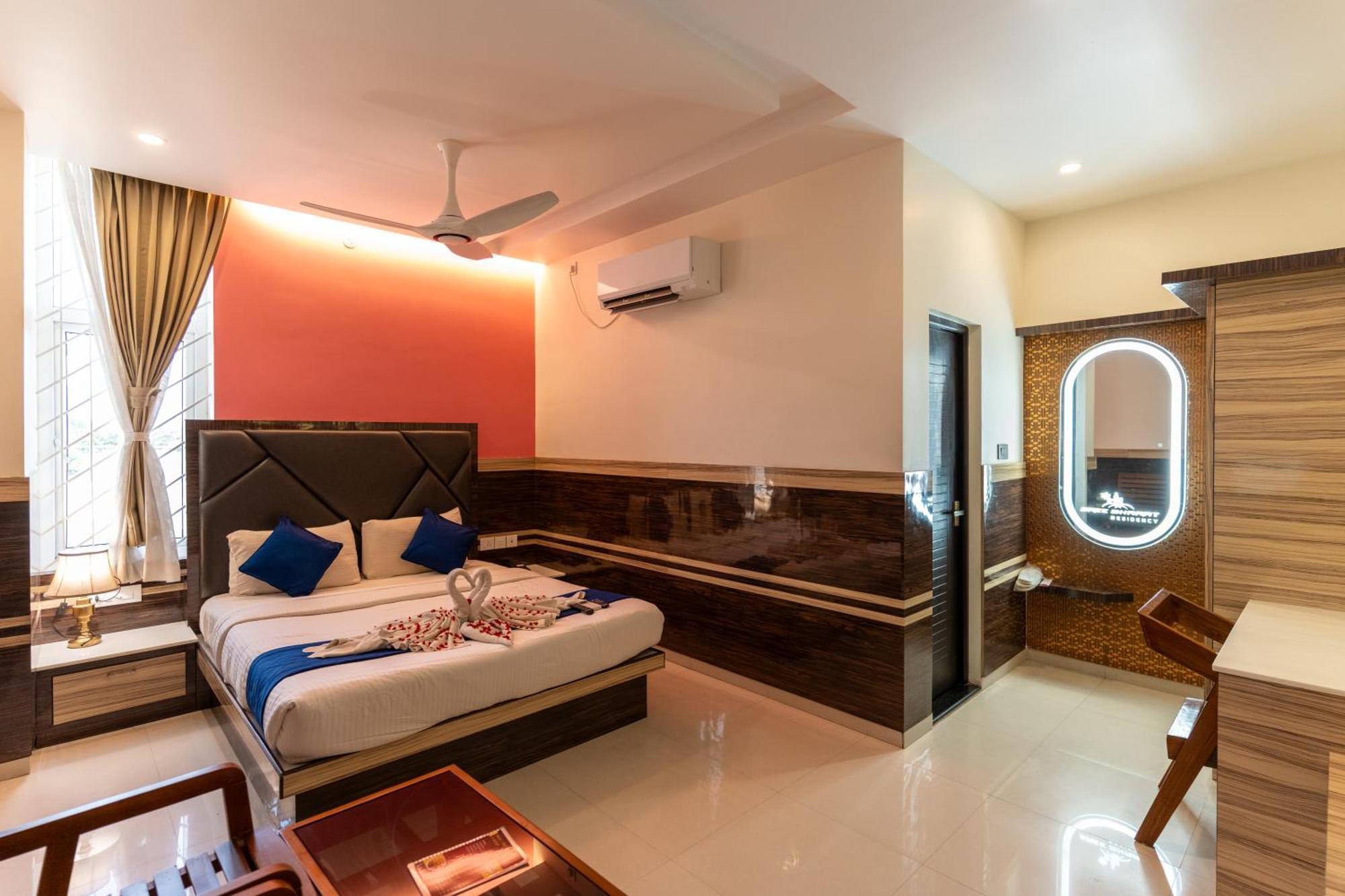 Sree Bharat Residency Alāndurai Exterior foto
